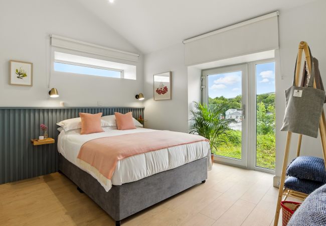 House in Clifden - The Loft @ The Warehouse Clifden House in Clifden - The Loft @ The Warehouse Clifden