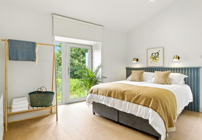 House in Clifden - The Loft @ The Warehouse Clifden House in Clifden - The Loft @ The Warehouse Clifden