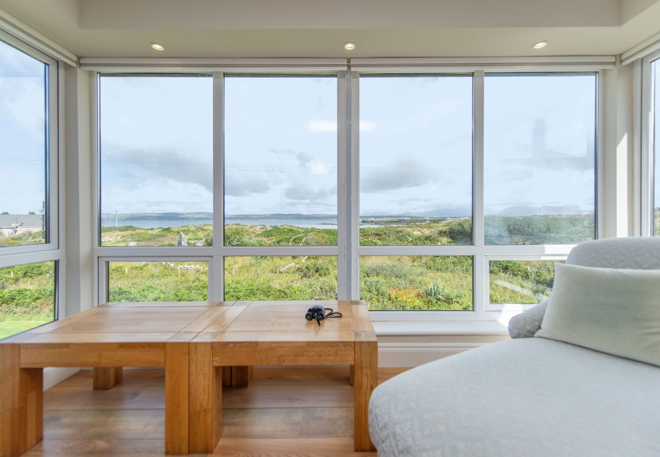 House in Ballyconneely - Grianán, Ballyconneely – Amazing Views and Space
