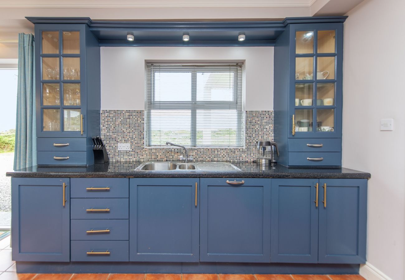 House in Ballyconneely - Grianán, Ballyconneely – Amazing Views and Space