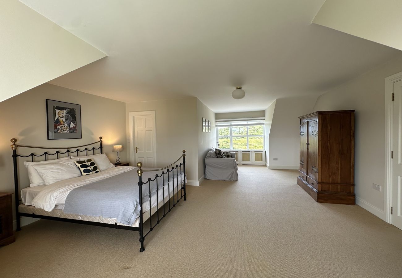 House in Ballyconneely - Grianán, Ballyconneely – Amazing Views and Space