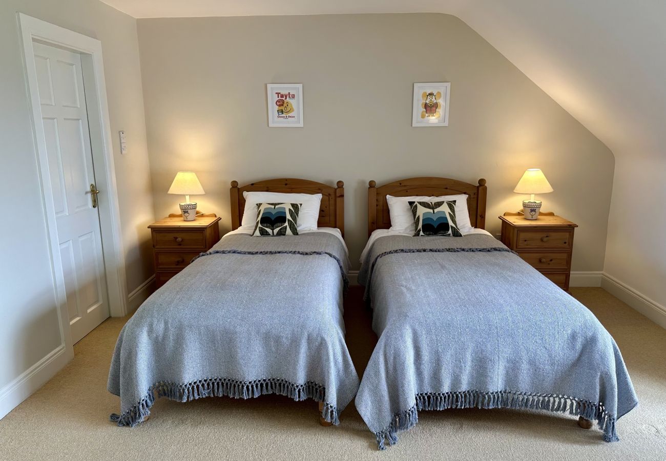 House in Ballyconneely - Grianán, Ballyconneely – Amazing Views and Space