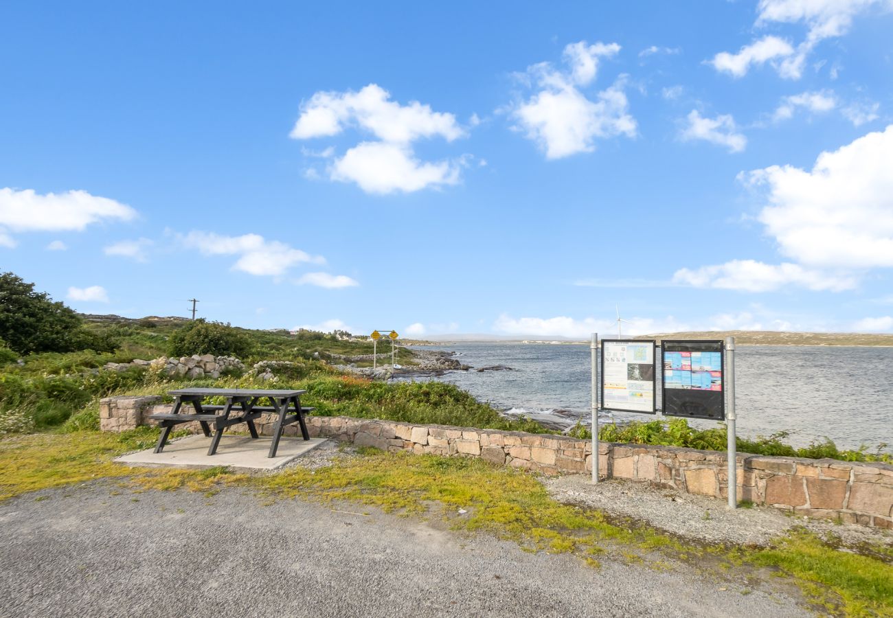 House in Carraroe - Tigh an Bheachaire Carraroe