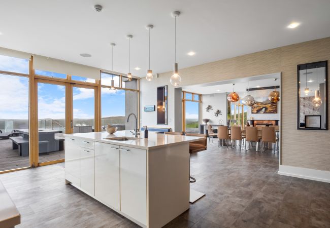 Villa in Clifden - Suaimhneas Villa with Castle and Sea Views  Villa in Clifden - Suaimhneas Villa with Castle and Sea Views