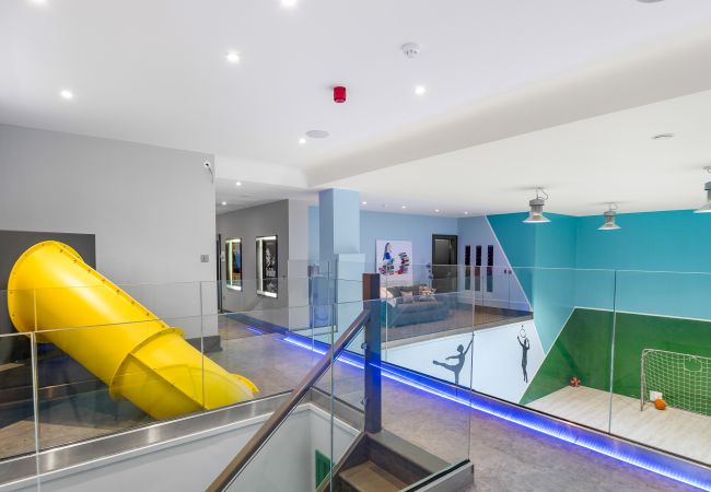 Villa in Clifden - Suaimhneas Villa with Castle and Sea Views  Villa in Clifden - Suaimhneas Villa with Castle and Sea Views