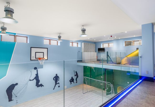 Villa in Clifden - Suaimhneas Villa with Castle and Sea Views  Villa in Clifden - Suaimhneas Villa with Castle and Sea Views