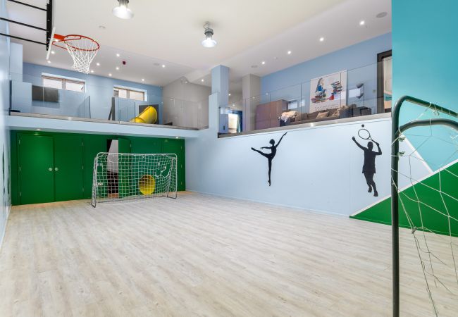 Villa in Clifden - Suaimhneas Villa with Castle and Sea Views  Villa in Clifden - Suaimhneas Villa with Castle and Sea Views