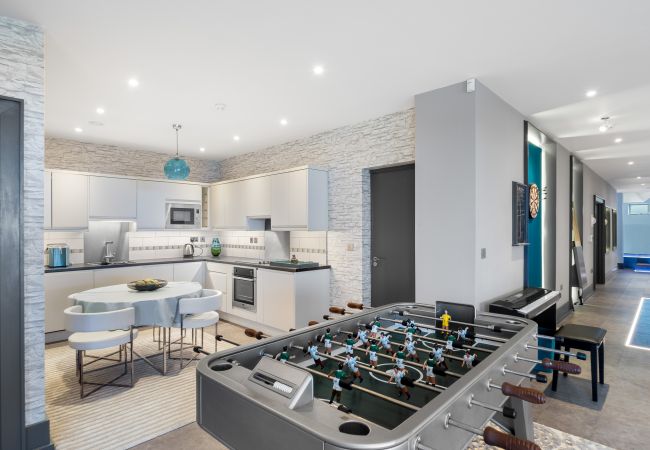 Villa in Clifden - Suaimhneas Villa with Castle and Sea Views  Villa in Clifden - Suaimhneas Villa with Castle and Sea Views