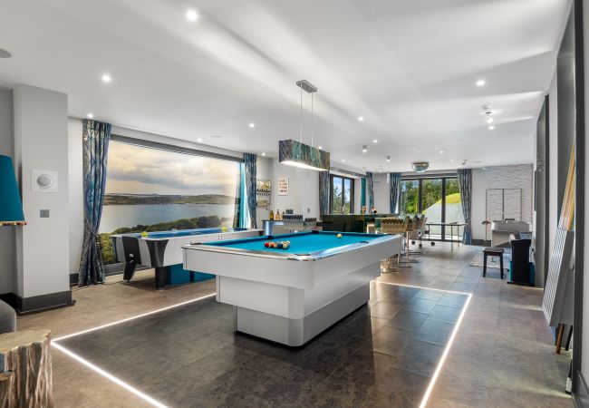 Villa in Clifden - Suaimhneas Villa with Castle and Sea Views  Villa in Clifden - Suaimhneas Villa with Castle and Sea Views