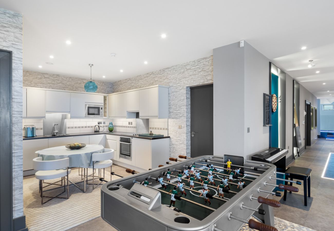 Villa in Clifden - Suaimhneas Villa with Castle and Sea Views 