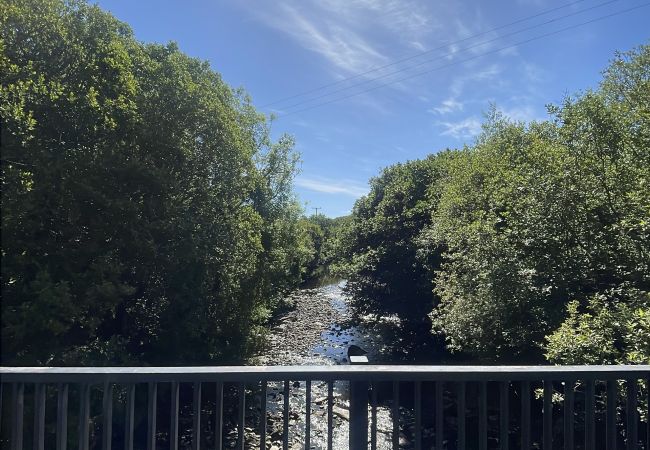 Cottage in Clifden - Set within the rolling green grounds is 93 Clifden Glen Cottage in Clifden - Set within the rolling green grounds is 93 Clifden Glen