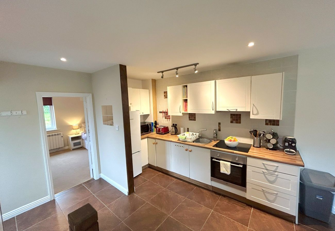 Cottage in Clifden - Set within the rolling green grounds is 93 Clifden Glen