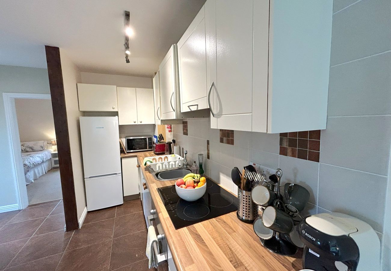Cottage in Clifden - Set within the rolling green grounds is 93 Clifden Glen
