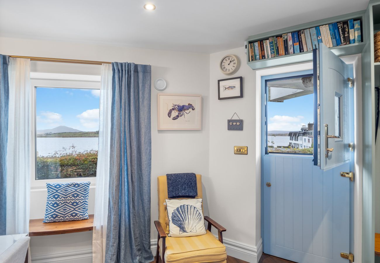 Apartment in Roundstone - A Coastal Haven at 2 Harbour View  Apartment in Roundstone - A Coastal Haven at 2 Harbour View