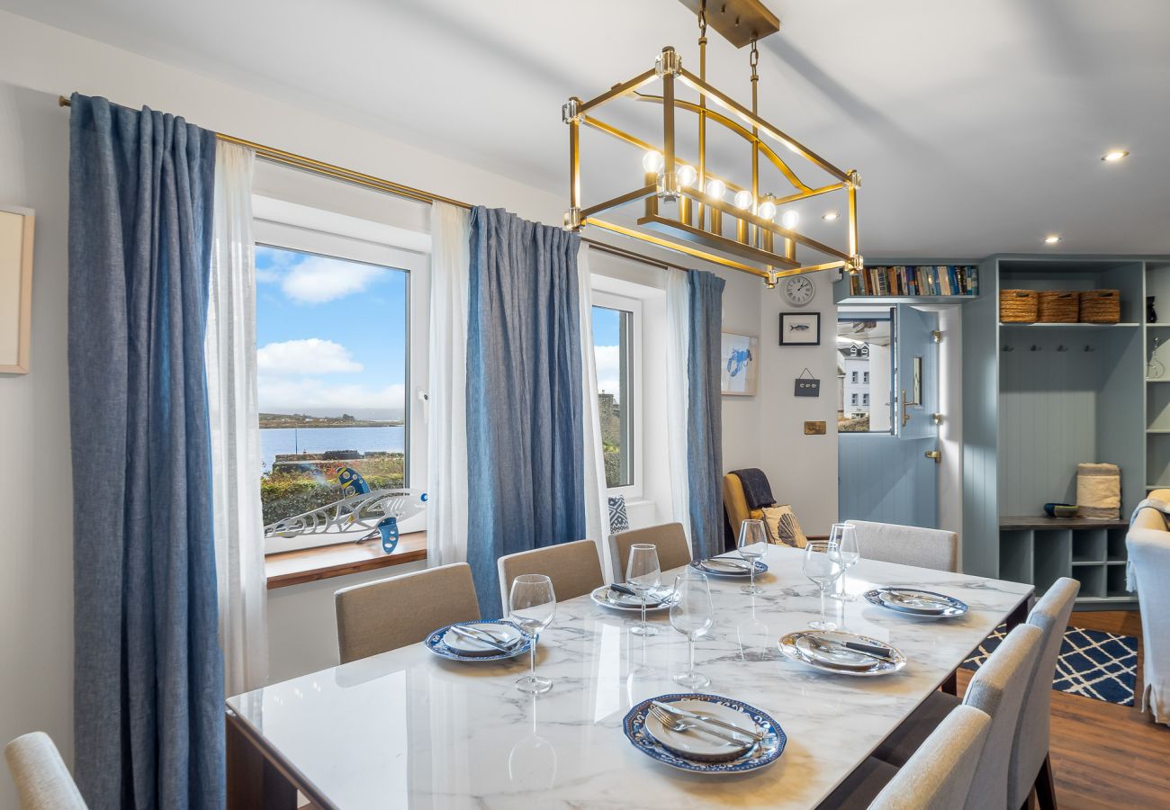 Apartment in Roundstone - A Coastal Haven at 2 Harbour View  Apartment in Roundstone - A Coastal Haven at 2 Harbour View
