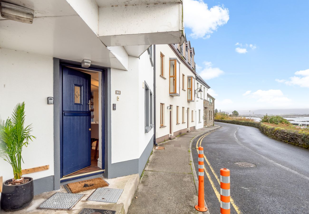 Apartment in Roundstone - A Coastal Haven at 2 Harbour View  Apartment in Roundstone - A Coastal Haven at 2 Harbour View