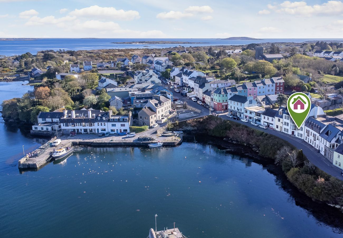 Apartment in Roundstone - A Coastal Haven at 2 Harbour View  Apartment in Roundstone - A Coastal Haven at 2 Harbour View