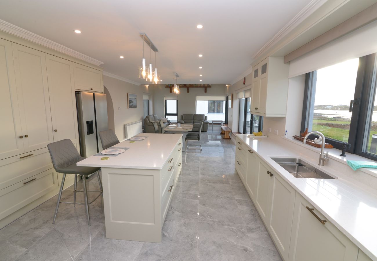 House in Carraroe -  St Thomas Bay Luxury by the Water at Carraroe