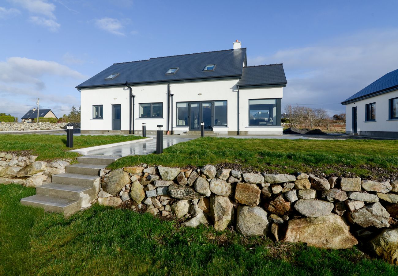 House in Carraroe -  St Thomas Bay Luxury by the Water at Carraroe