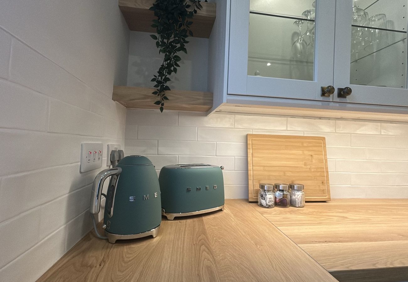 House in Clifden - The Old Forge in the Heart of  Clifden Town