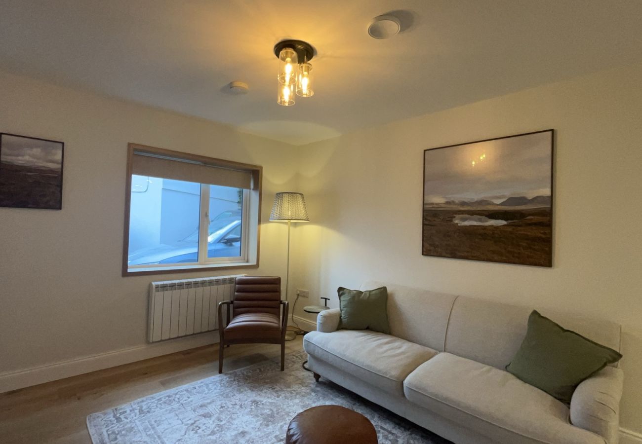 House in Clifden - The Old Forge in the Heart of  Clifden Town