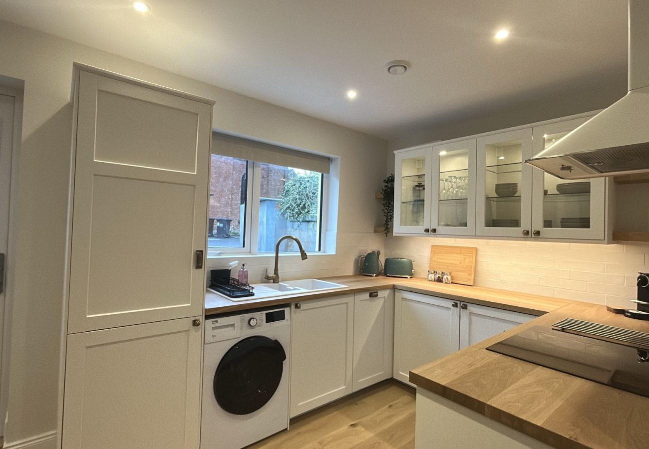 House in Clifden - The Old Forge in the Heart of  Clifden Town