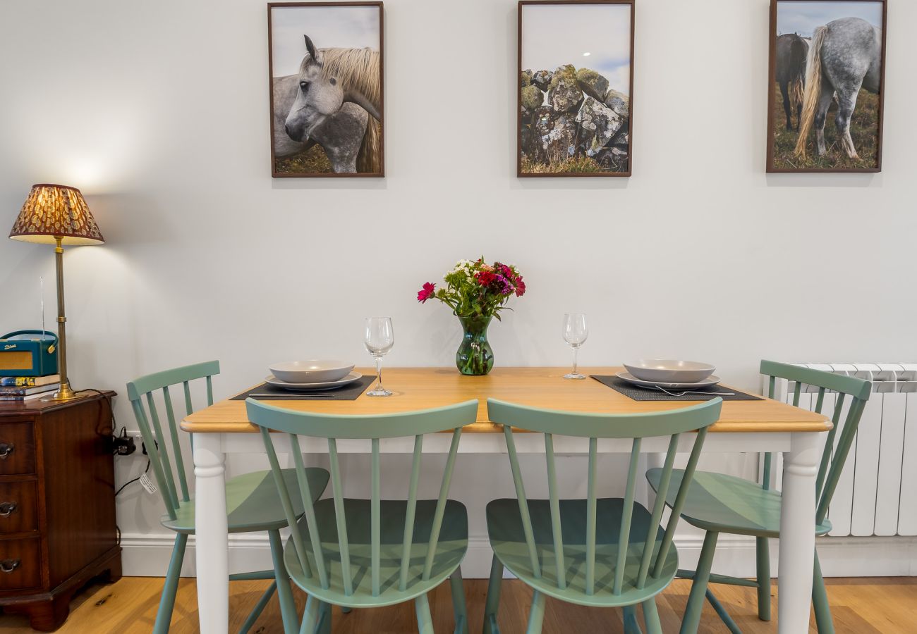 House in Clifden - The Old Forge in the Heart of  Clifden Town