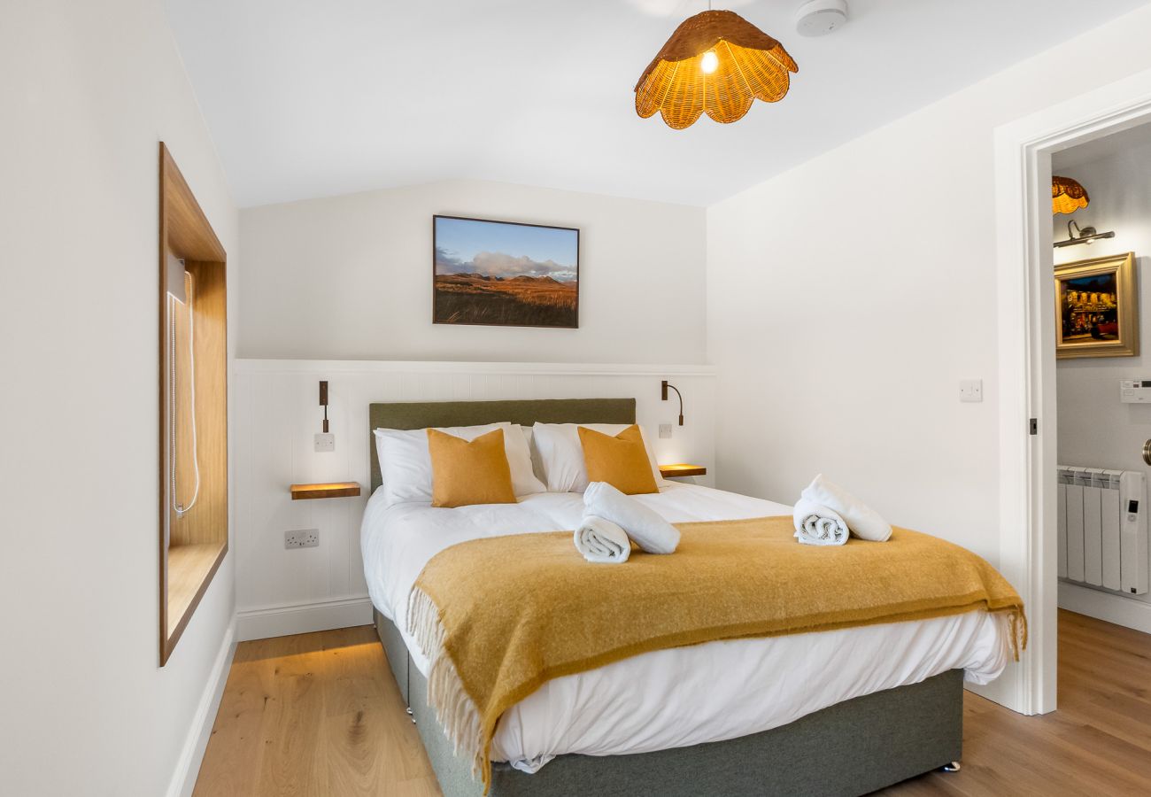 House in Clifden - The Old Forge in the Heart of  Clifden Town