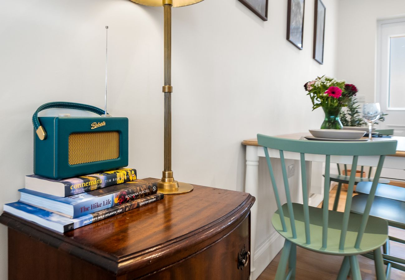 House in Clifden - The Old Forge in the Heart of  Clifden Town