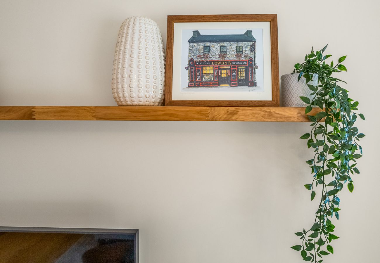 House in Clifden - The Old Forge in the Heart of  Clifden Town