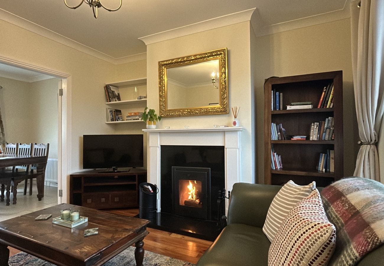 Terraced House in Clifden - Cuirt Cregg Clifden Holiday Home