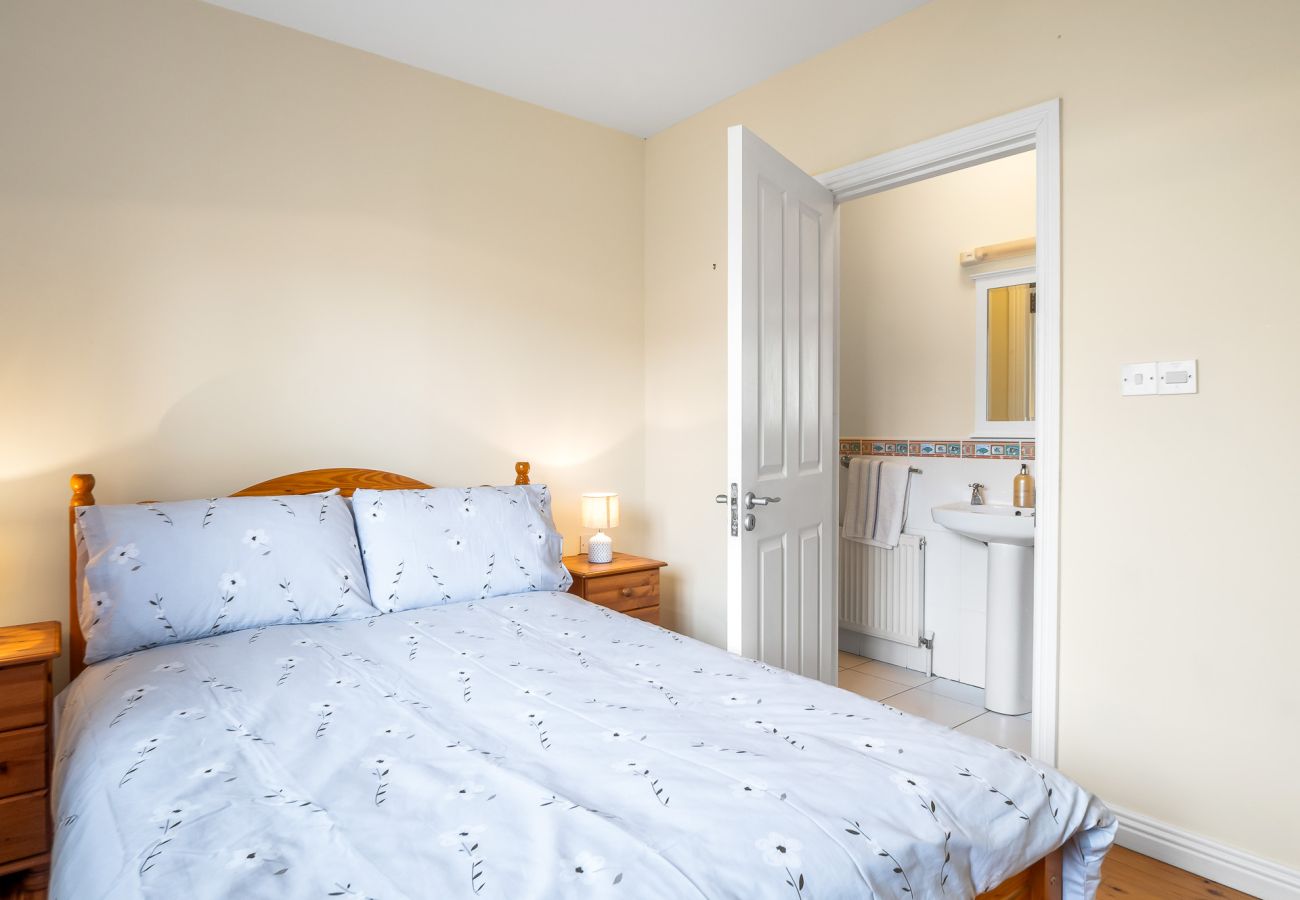 Terraced House in Clifden - Cuirt Cregg Clifden Holiday Home