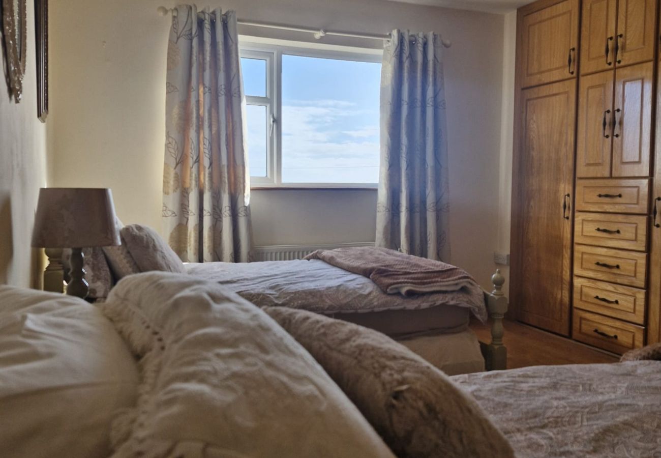 House in Carna - Teach Na hAirde with Stunning Views 