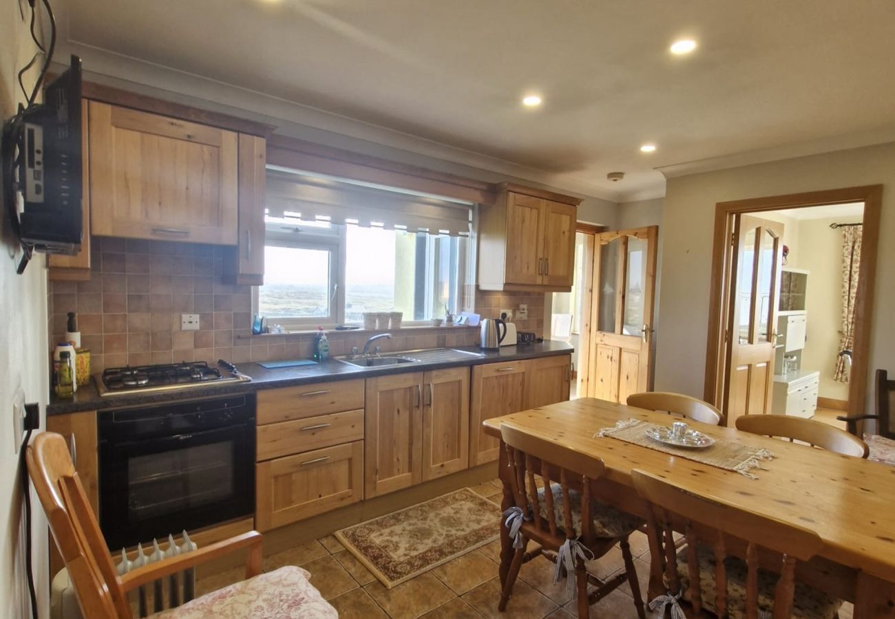 House in Carna - Teach Na hAirde with Stunning Views 