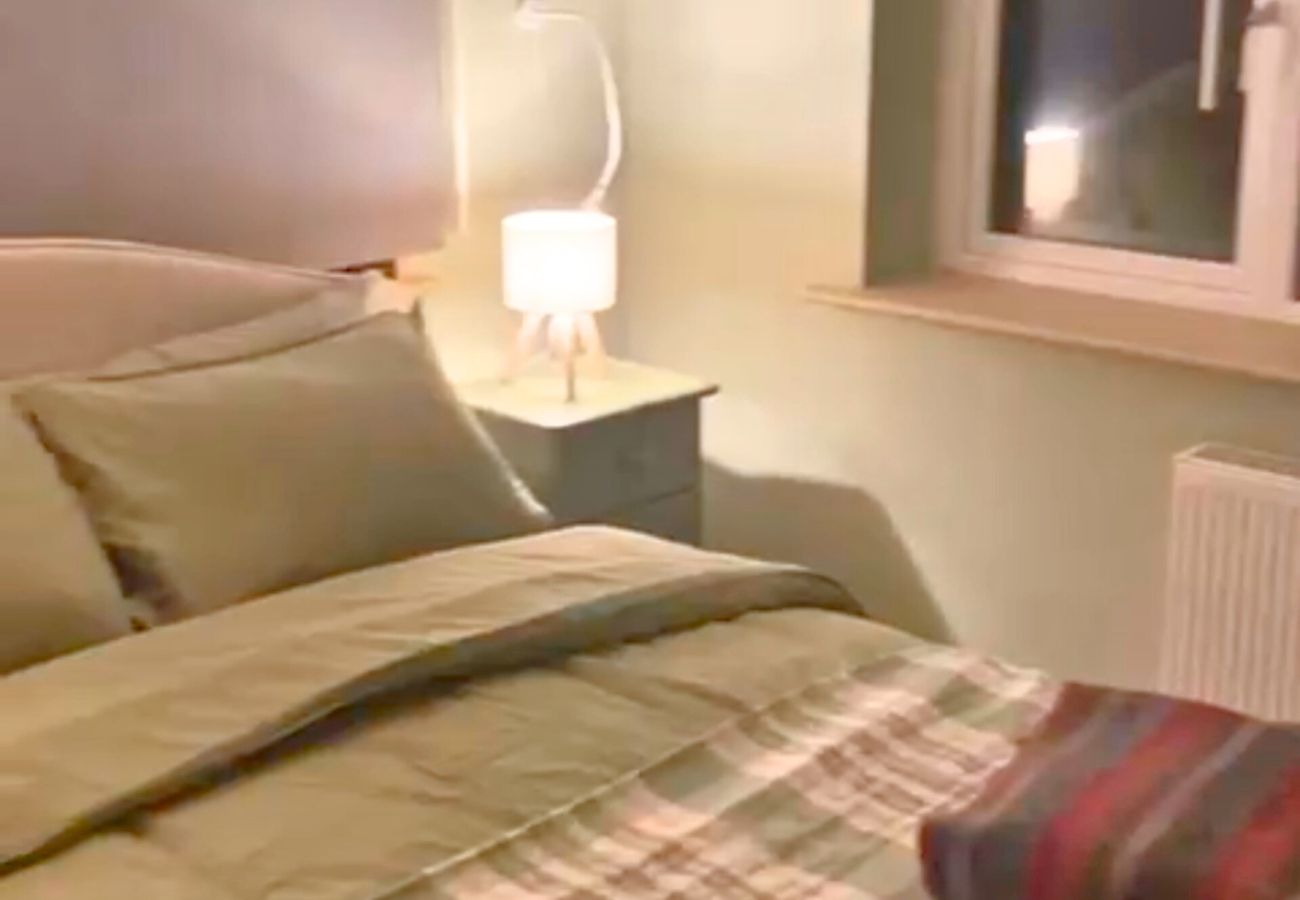 House in Rosmuck - Bun Inbhir cottage with views