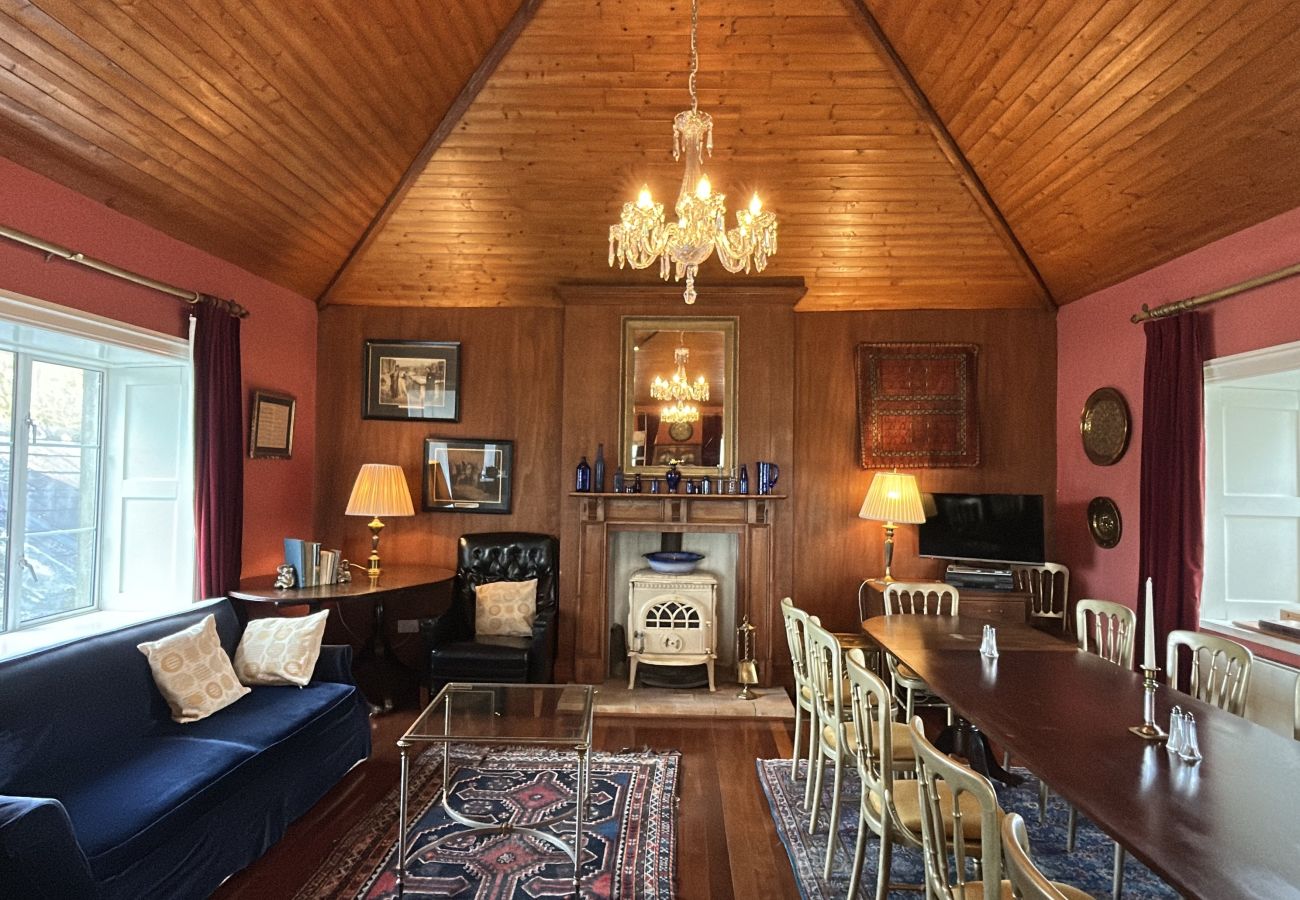 House in Rosscahill - Park Hall at Ross Castle with panoramic views 