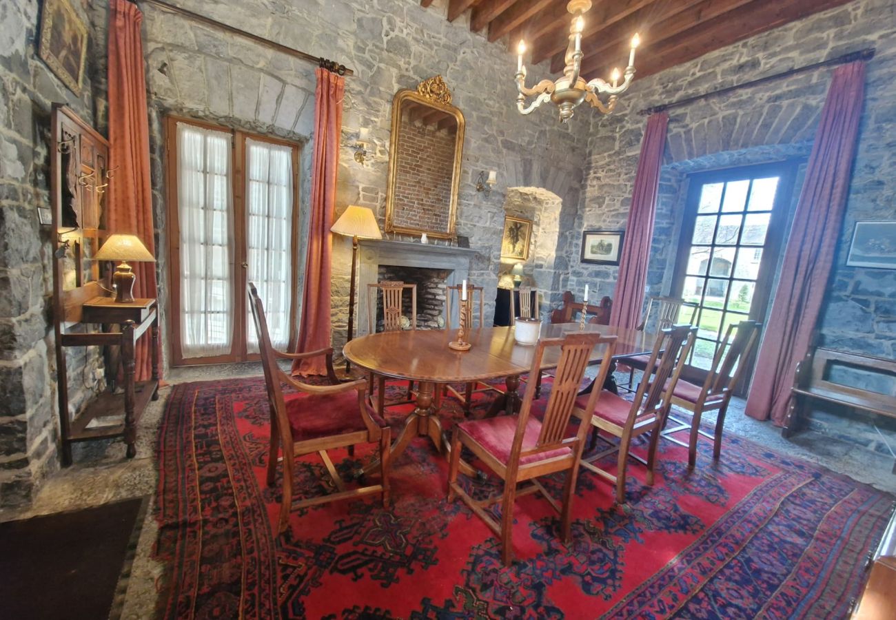 House in Rosscahill - Park Hall at Ross Castle with panoramic views 