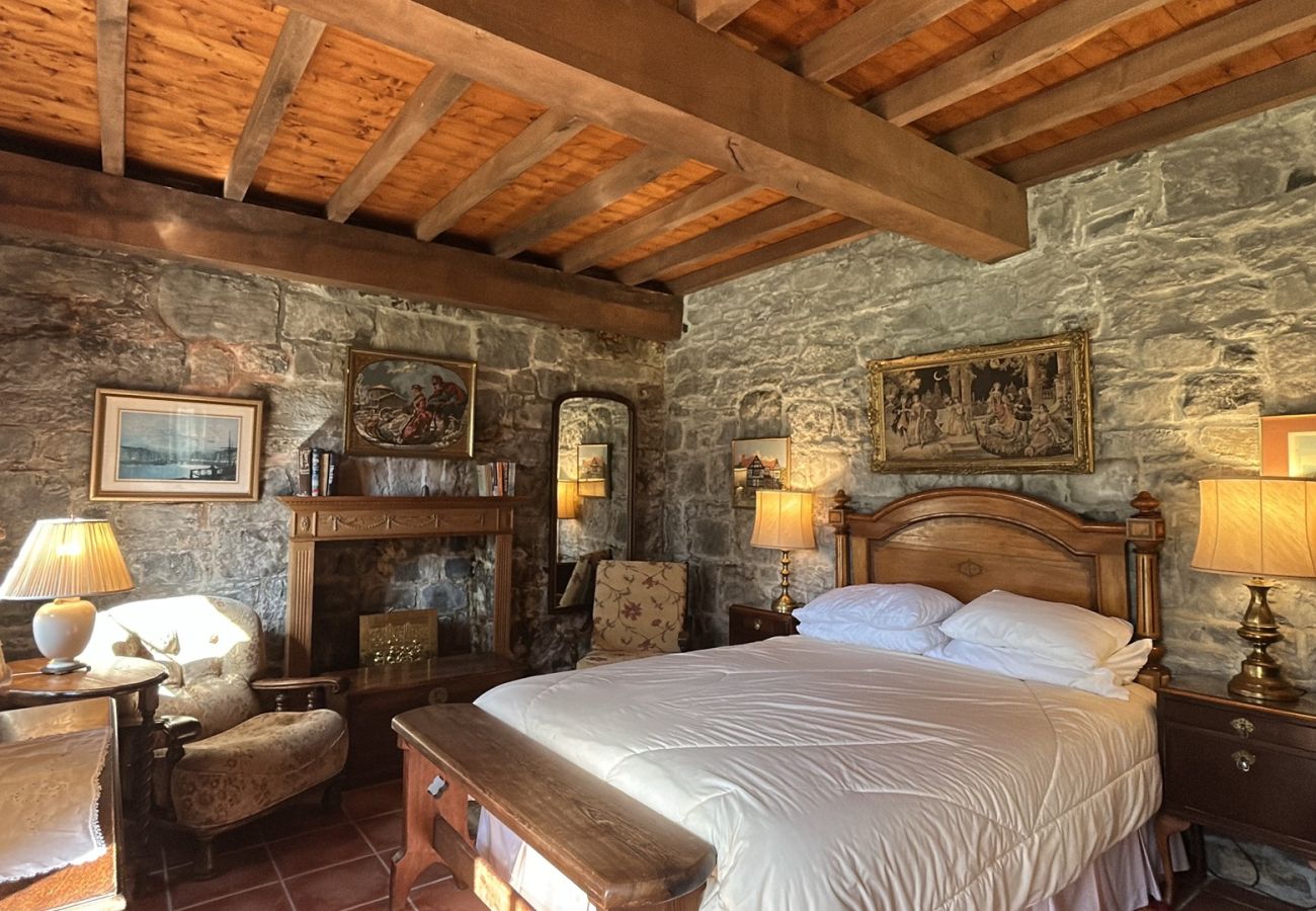 Cottage in Rosscahill - Catherines Cottage Ross Castle Galway