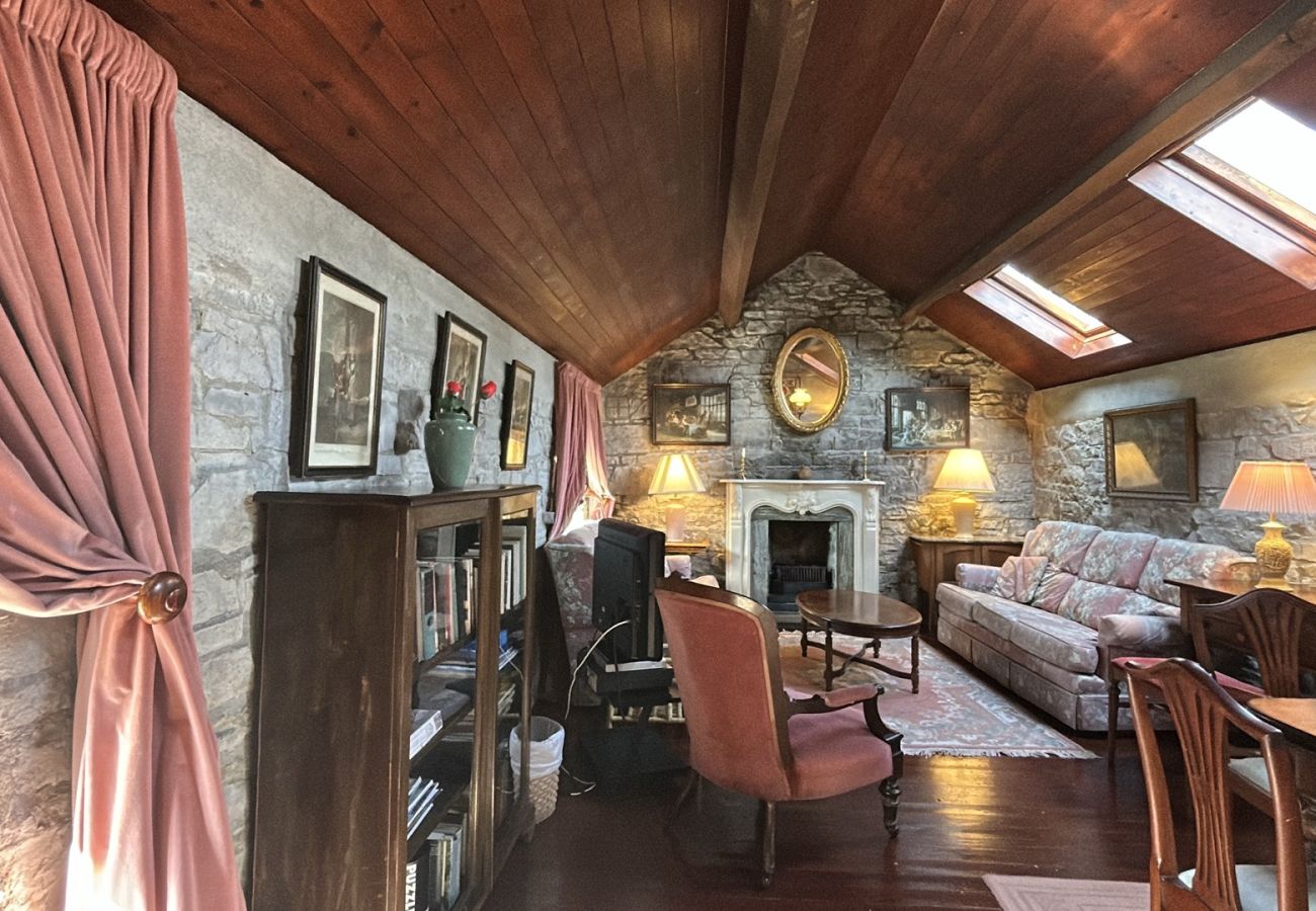 Cottage in Rosscahill - Catherines Cottage Ross Castle Galway