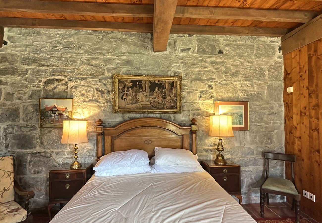 Cottage in Rosscahill - Catherines Cottage Ross Castle Galway