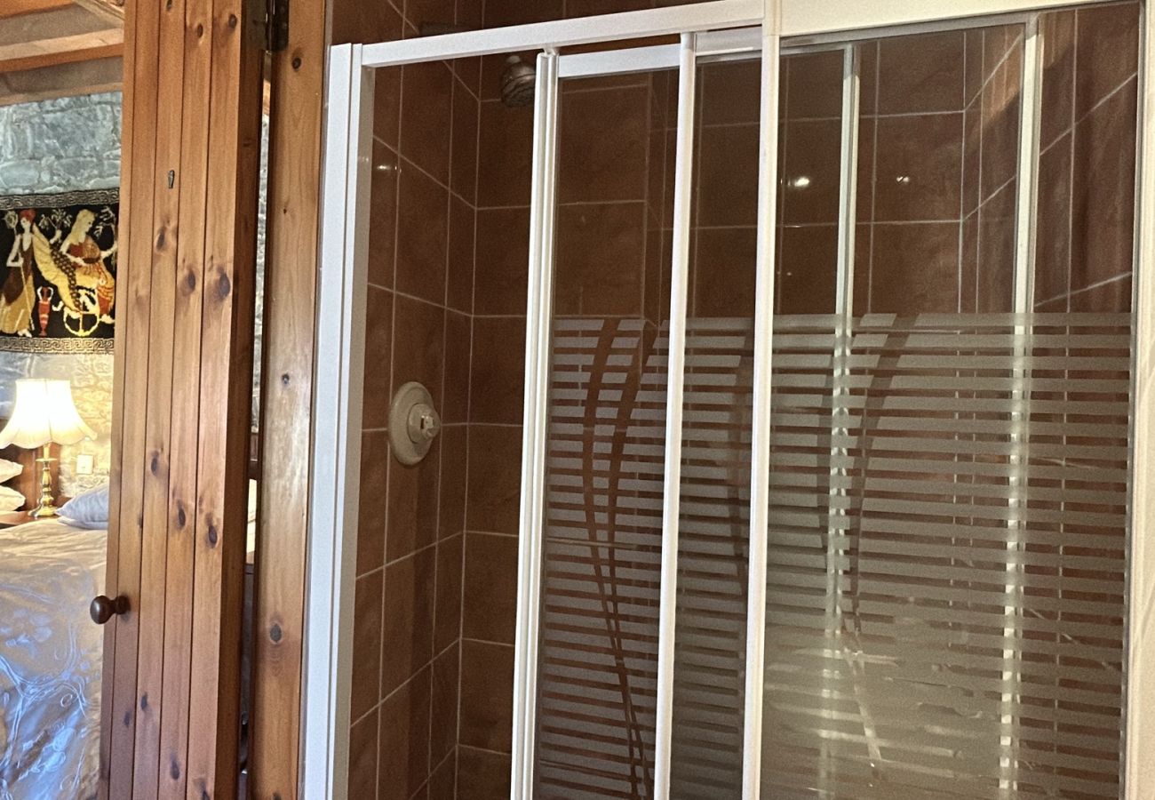 Cottage in Rosscahill - Catherines Cottage Ross Castle Galway