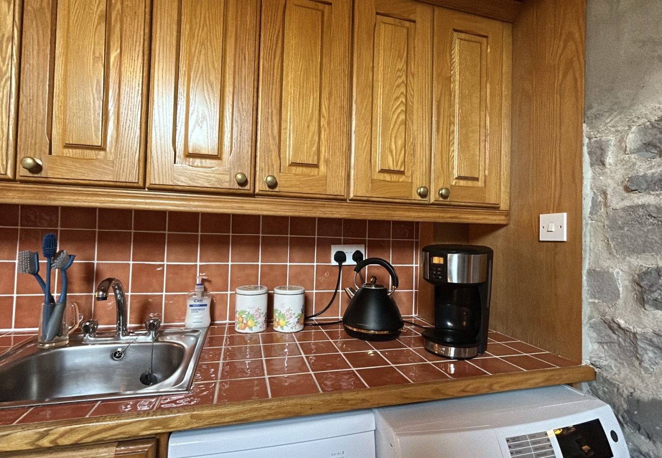 Cottage in Rosscahill - Catherines Cottage Ross Castle Galway