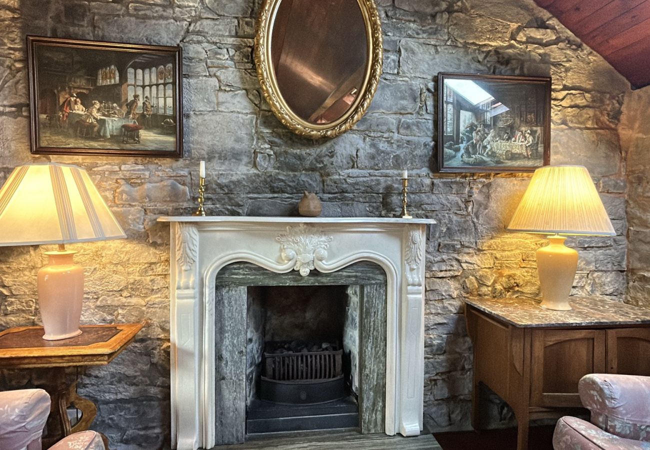 Cottage in Rosscahill - Catherines Cottage Ross Castle Galway