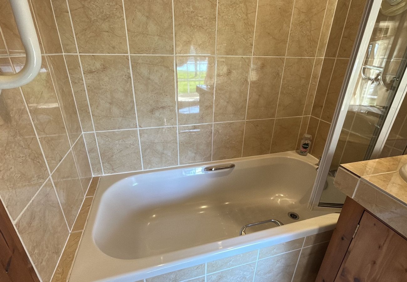 Cottage in Rosscahill -  St George's Ross Castle Galway