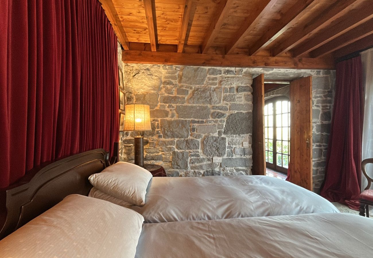 Cottage in Rosscahill -  St George's Ross Castle Galway