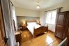 Cottage in Recess - Twelve Bens Lodge
