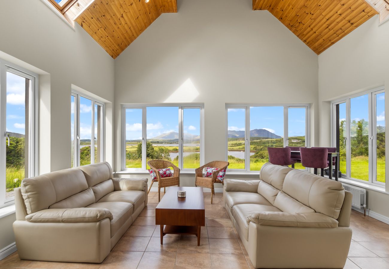 House in Moyard - Connemara Bay House Moyard