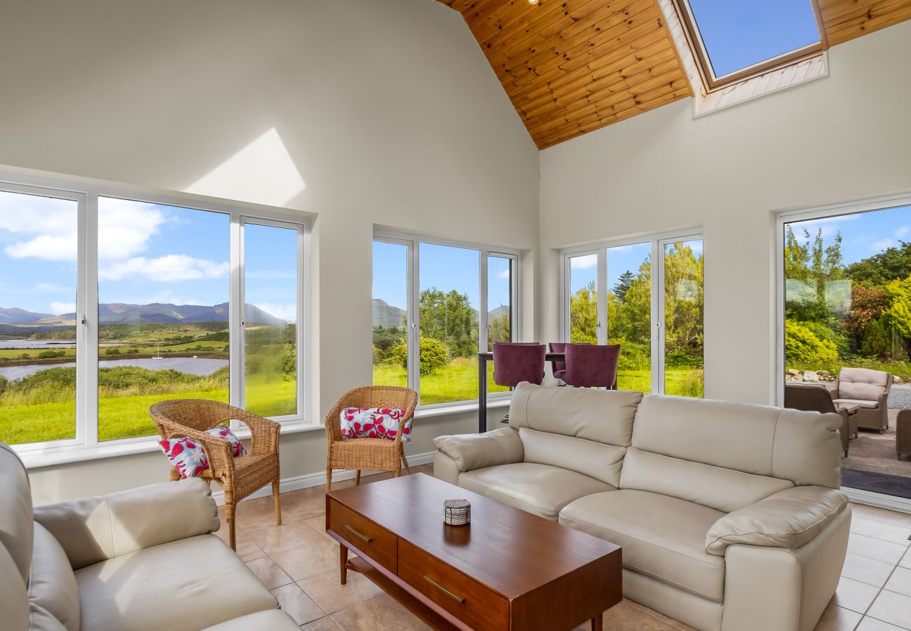 House in Moyard - Connemara Bay House Moyard