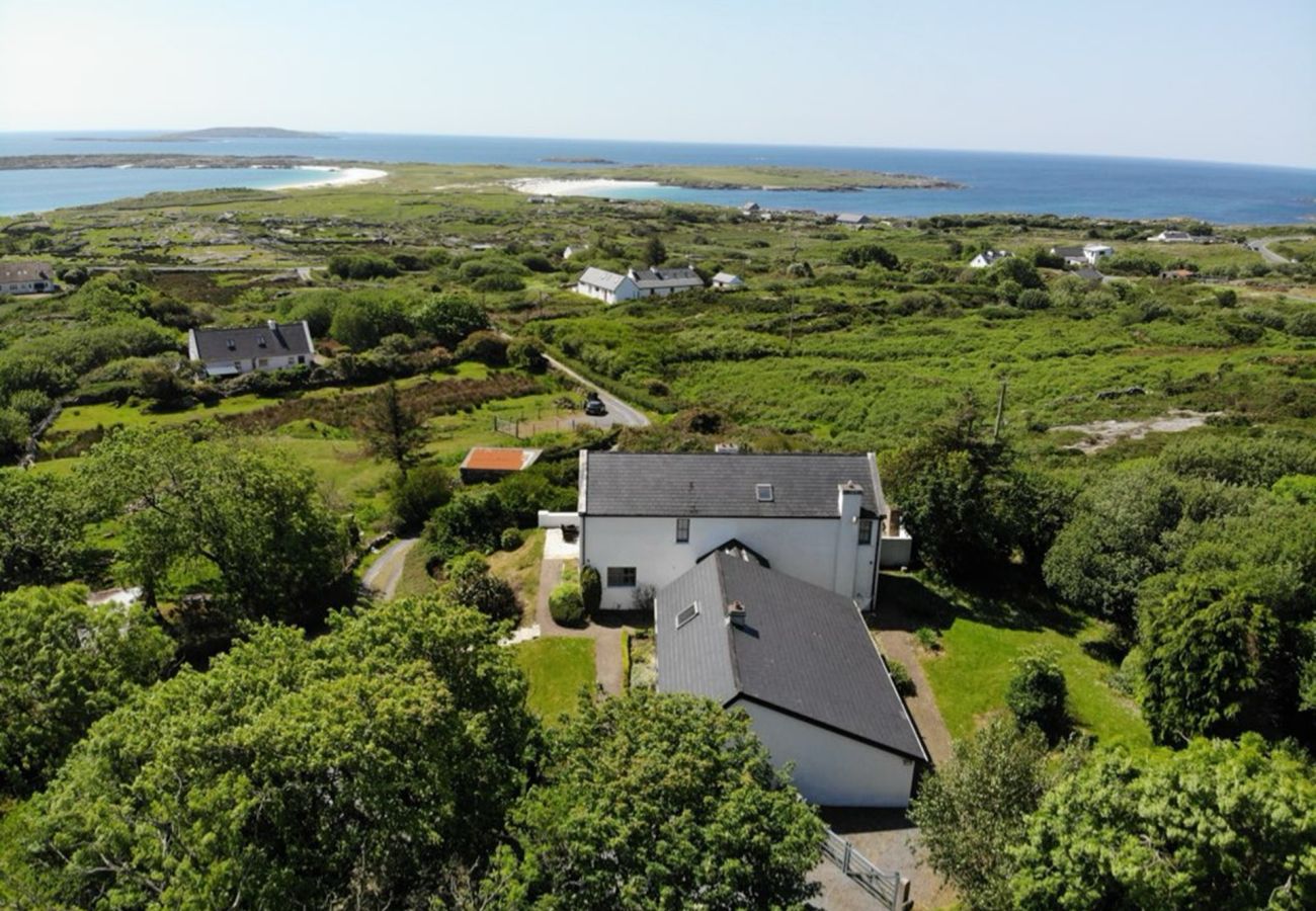 House in Roundstone - Mara House Roundstone