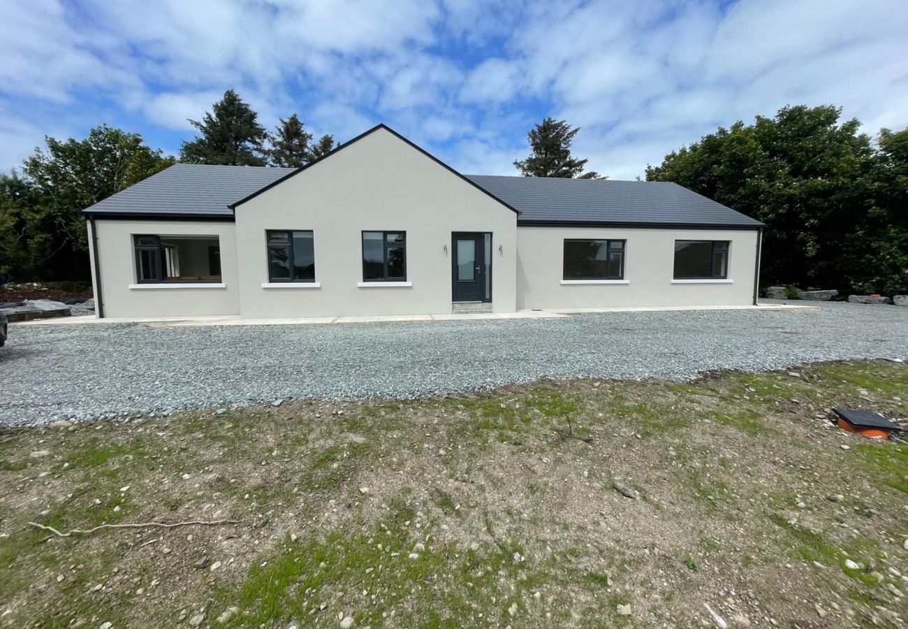 Cottage in Clifden - Owen Glen Cottage Clifden